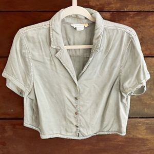 NWOT C&C CALIFORNIA LIGHT OLIVE GREEN TOP/BLOUSE SIZE M